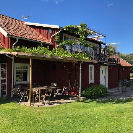Aeventyrsgardens Vandrarhem, Kinnekulle Källby Eksteriør billede