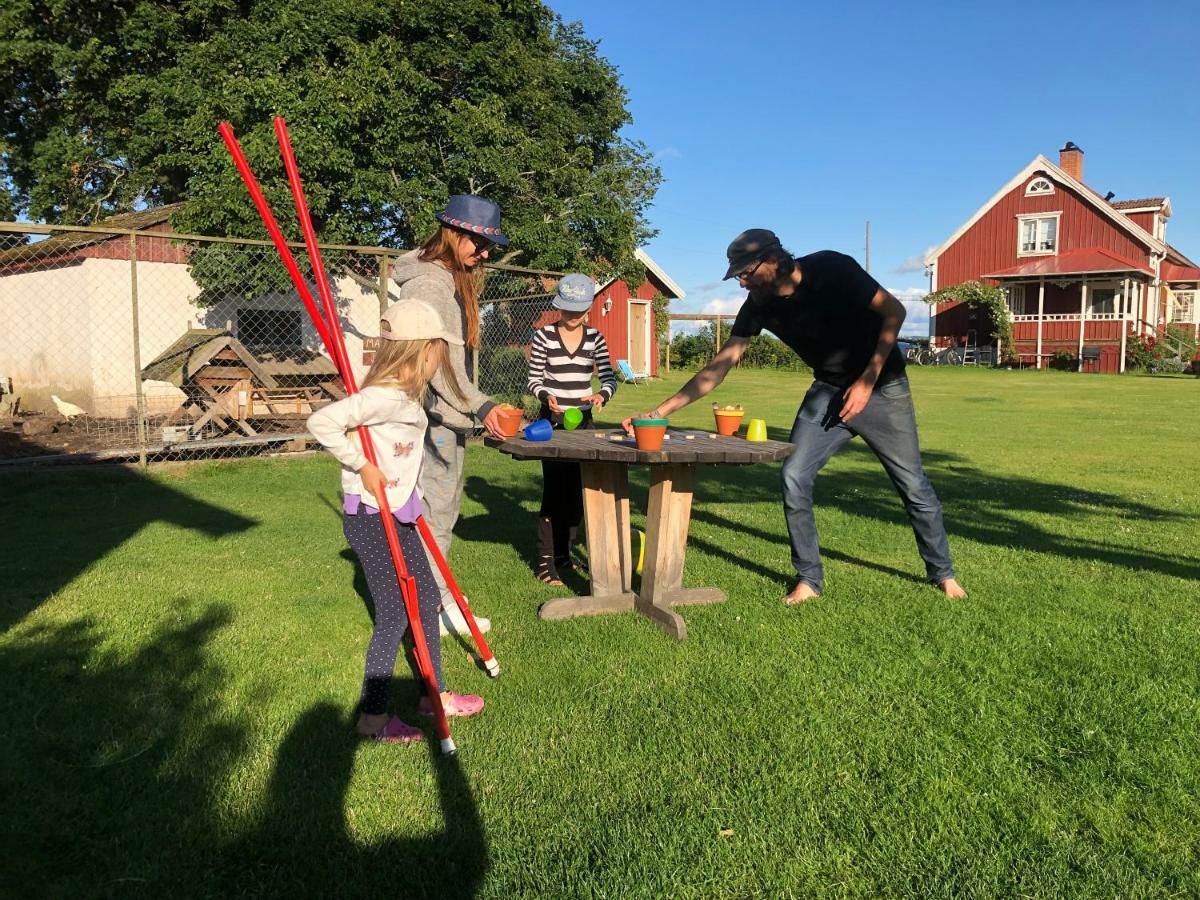 Aeventyrsgardens Vandrarhem, Kinnekulle Källby Eksteriør billede